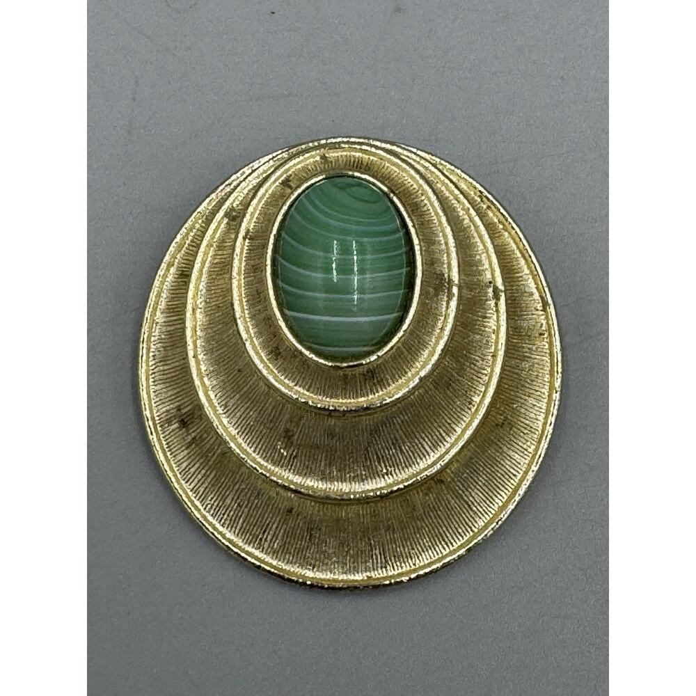 Vintage Signed Sarah Coventry Metal Oval Pendant With‎ Green Stone Brooch